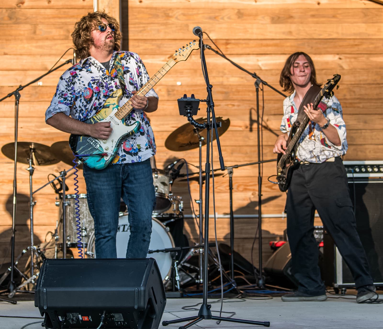 The Subliners, outdoor set